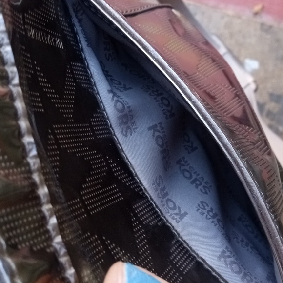 Michael Kors Messenger Bag - Picture 7 of 7